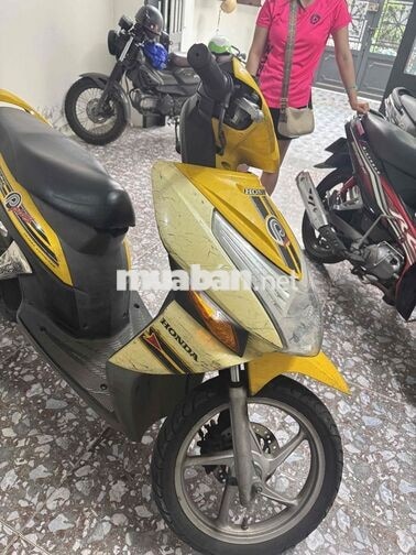 BÁN LẠI XE MÁY TAY GA HONDA CLICK 2008 vàng
