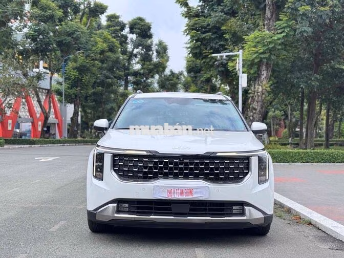 Kia Carnival 2024 Premium 8 chỗ Trắng