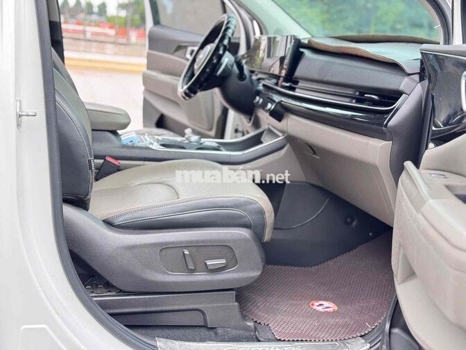 Kia Carnival 2024 Premium 8 chỗ Trắng