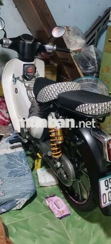Honda Cub 50cc Trắng, Đen Đã sử dụng