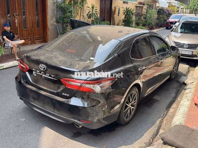 Toyota Camry 2.5Q 2022 Đen Thái Lan