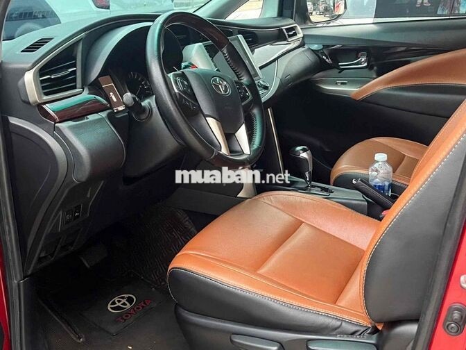 Toyota Innova Venturer 2018 Đỏ 79.000km