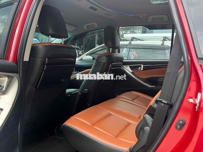 Toyota Innova Venturer 2018 Đỏ 79.000km