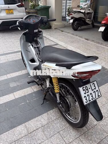 Honda Wave A 2022 Trắng 7400 km