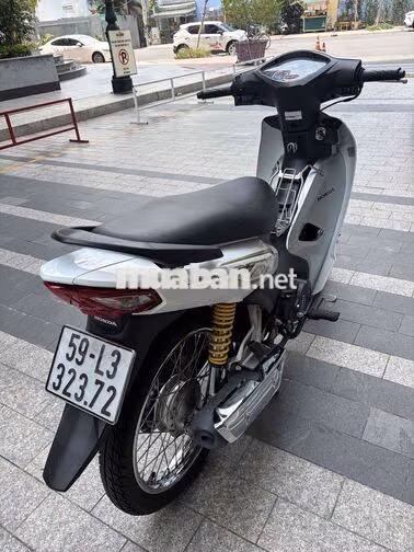 Honda Wave A 2022 Trắng 7400 km