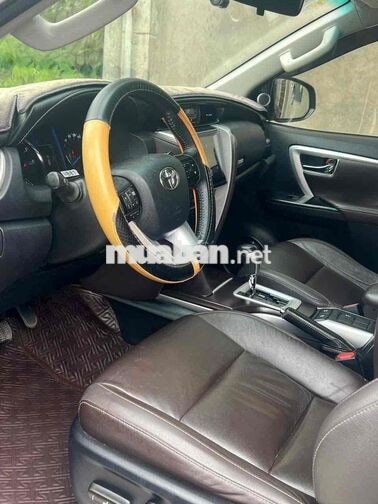 Toyota Fortuner 2019 Dầu Tự động Bạc