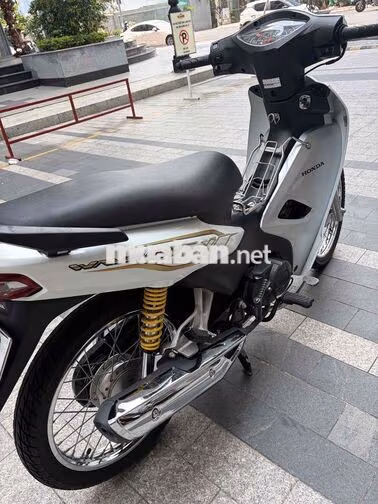 Honda Wave A 2022 Trắng 7400 km