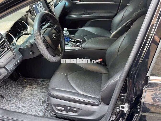 Toyota Camry 2.5Q 2022 Đen Thái Lan