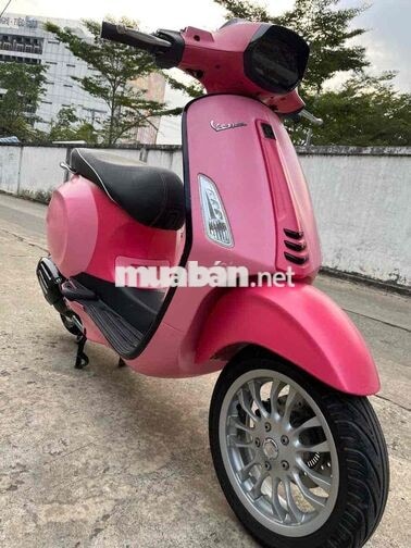Piaggio Vespa ABS cao cấp màu Hồng