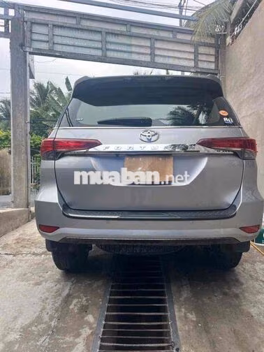 Toyota Fortuner 2019 Dầu Tự động Bạc