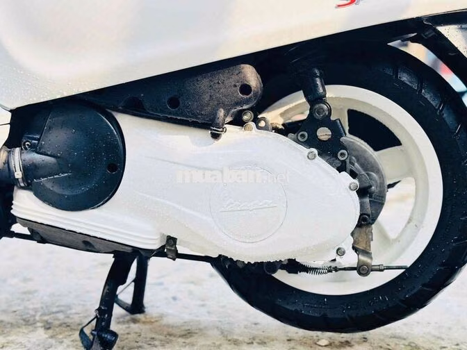 Piaggio Vespa Primavera 125CC 3VAL IE 2015 Trắng