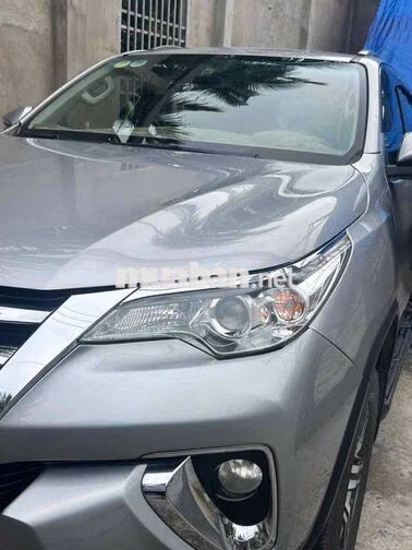 Toyota Fortuner 2019 Dầu Tự động Bạc