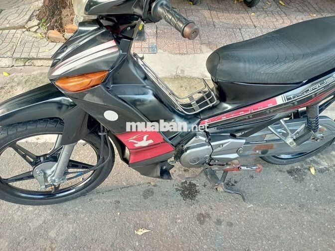 Yamaha Taurus Thể thao màu Đen