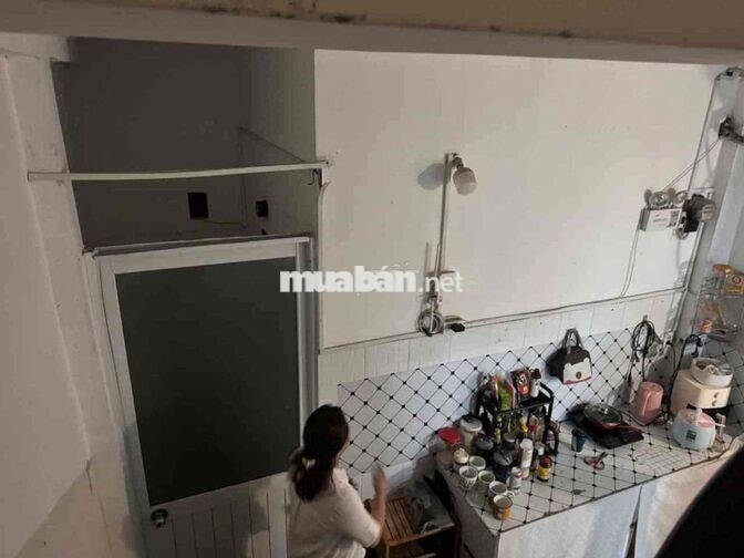 Bán Nhà Gần Vincom - 94m2 - Giá 6.2 Tỷ(TL)