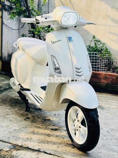 Piaggio Vespa Primavera 125CC 3VAL IE 2015 Trắng