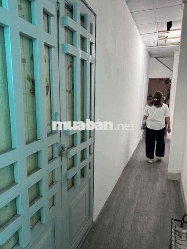 Bán Nhà Gần Vincom - 94m2 - Giá 6.2 Tỷ(TL)
