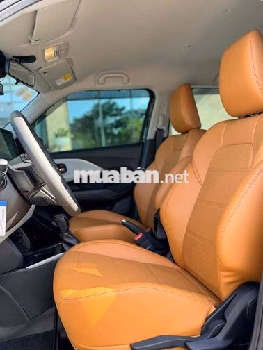Suzuki Swift Hybrid 11/2025 Đen 3.000 km