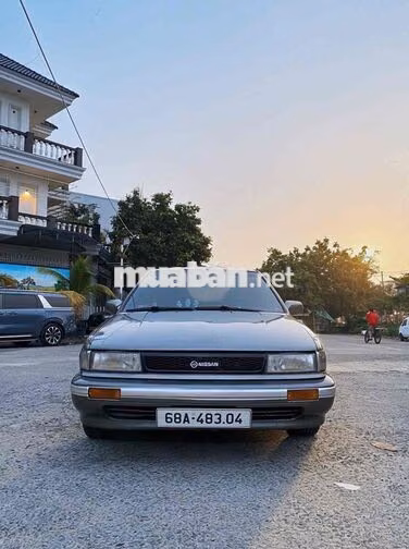 Nissan Bluebird U12 Số sàn Xám 5 chỗ