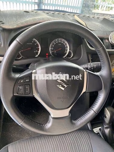 Suzuki Swift 2016 Tự động Xanh dương 36.000 km