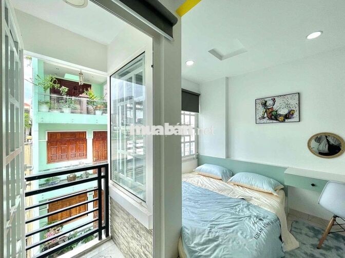 Cho thuê căn hộ ban công - máy giặt riêng siêu thoáng Trần Hưng Đạo Q1