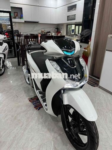 Honda SH 125i 2024 Trắng đen Việt Nam