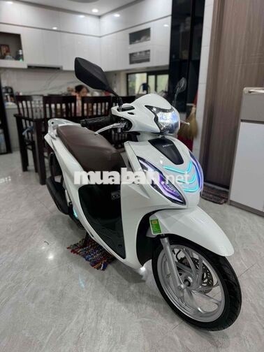 Honda Vision 2024 Trắng đen 7000 km