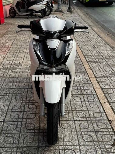 Honda SH 160i ABS 2025 Trắng đen bstp 9 chủ