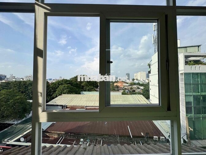 Chính chủ cho thuê phòng mới đầy đủ nội thất,thang máy,Nguyễn Cửu Vân