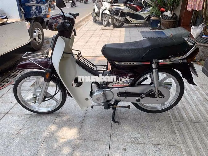 Honda Dream Trắng, Đỏ đô BSTPHCM