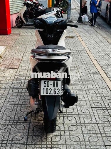 Honda SH 160i ABS 2025 Trắng đen bstp 9 chủ