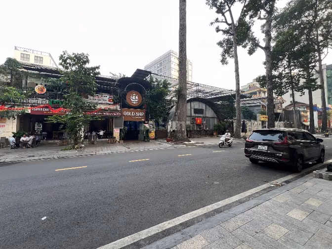 CHUYỂN NHƯỢNG TÀI SẢN DIỆN TÍCH LỚN TIỆN XÂY KHÁCH SẠN ĐƯỜNG SƯƠNG N