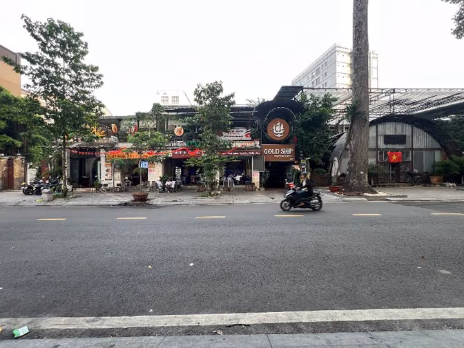 CHUYỂN NHƯỢNG TÀI SẢN DIỆN TÍCH LỚN TIỆN XÂY KHÁCH SẠN ĐƯỜNG SƯƠNG N