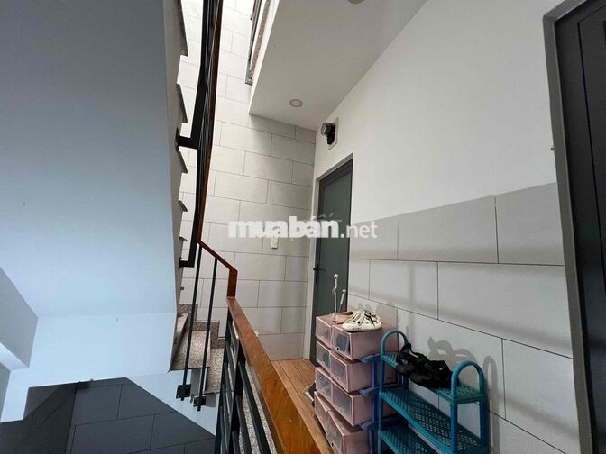 penhouse dài hạn, thích hợp 2 người ở