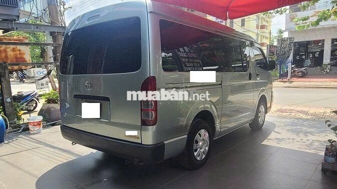 Xe Van Toyota Hiace Máy Xăng 2010 3N/940kg, Xe Đẹp