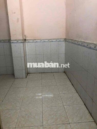 Còn 1 Phòng 1.7tr ở gần công viên cây sộp Đông Hưng Thuận 2