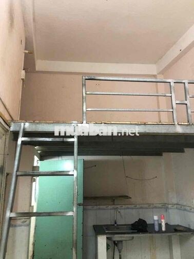 Còn 1 Phòng 1.7tr ở gần công viên cây sộp Đông Hưng Thuận 2