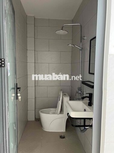 penhouse dài hạn, thích hợp 2 người ở