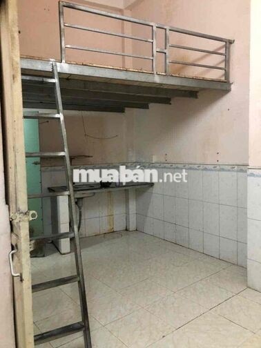 Còn 1 Phòng 1.7tr ở gần công viên cây sộp Đông Hưng Thuận 2
