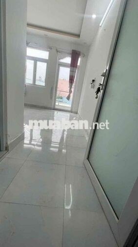 Giảm 300k suốt HD khi ở 1ng | Ban Công Máy Lạnh, Lê Văn Khương