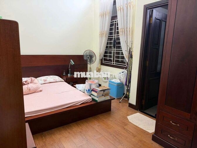Cho thuê nhà nguyên căn Đường Nguyễn Trung Trực - Nha Trang