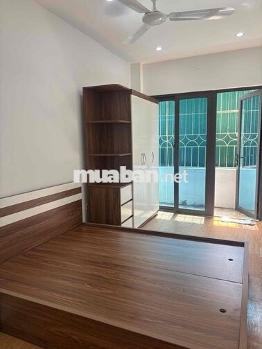 Nhà mới  4 tầng như ảnh chụp , full đồ, trung tâm phó Tôn  Đức Thắng