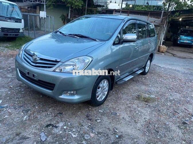 Toyota Innova GSR2011 so san 7 cho