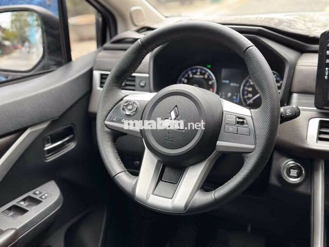Mitsubishi Xpander Premium 2024 Trắng