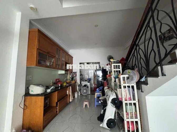 Nhà HXH 220/51 Xô Viết Nghệ Tĩnh P.21 BThạnh, DT 4x13m 2 lầu (3PN+3WC)
