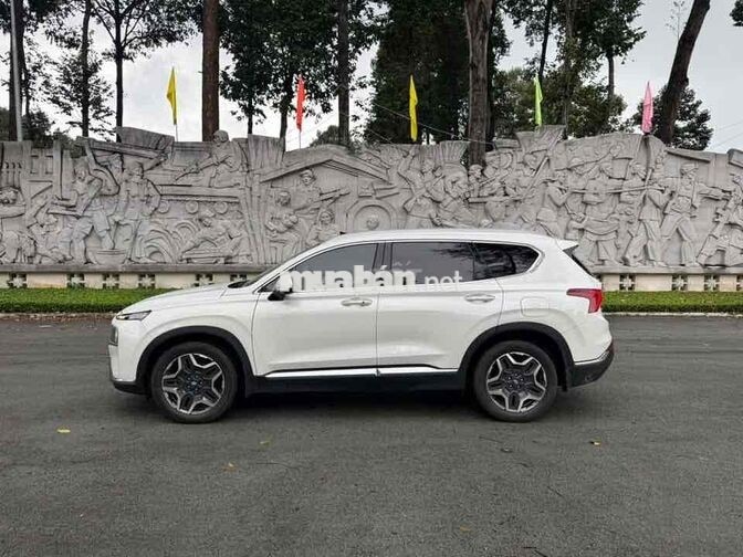 Hyundai SantaFe 2023 2.2D Full Cao Cấp Trắng