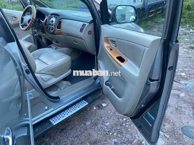Toyota Innova GSR2011 so san 7 cho