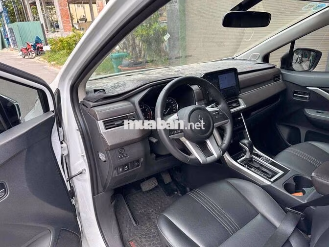 Mitsubishi Xpander Premium 2024 Trắng