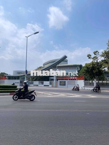 cho thiênguyên căn nhà hẻm xe hơi chu văn an p bình thạnh