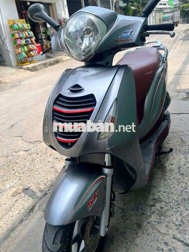 Honda PS125 màu Bạc, Đỏ