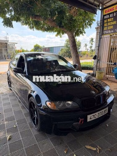 BMW 318i 2003 Đen